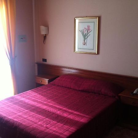 Hotel Impero Brescia Room photo