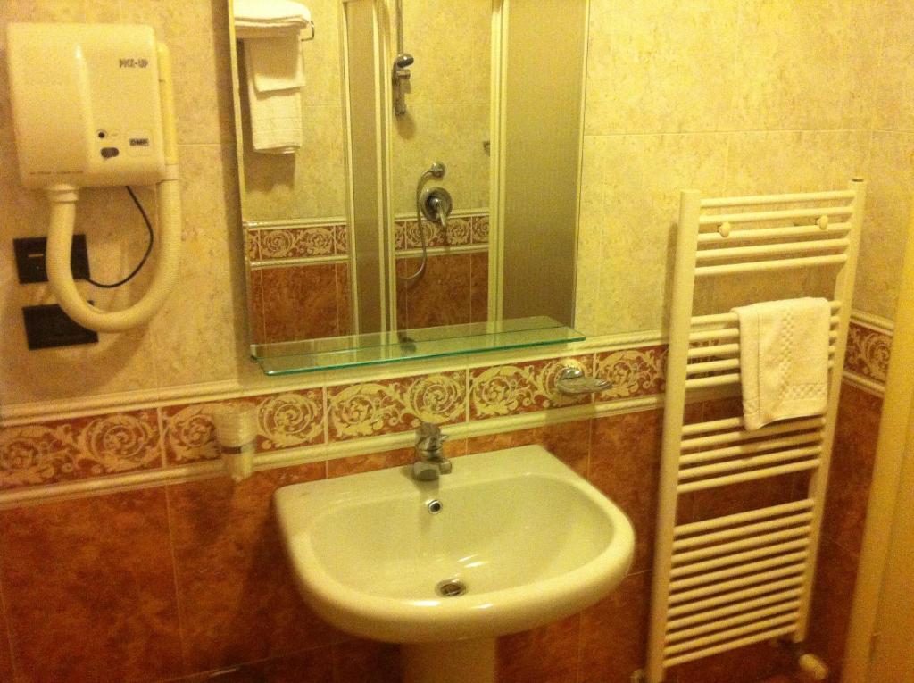 Hotel Impero Brescia Room photo